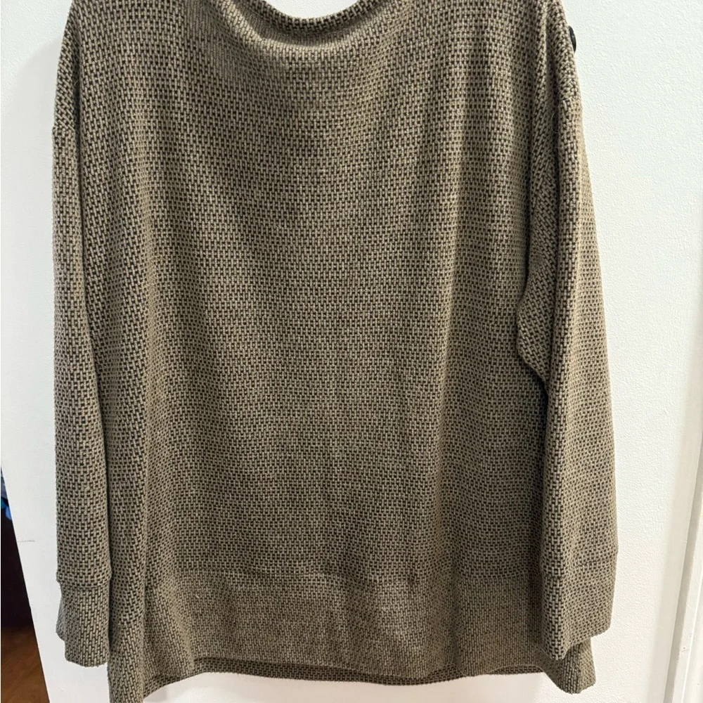 French Laundry Women's XL Textured Knit Button Shoulder‎ Sweater - Picture 2 of 3